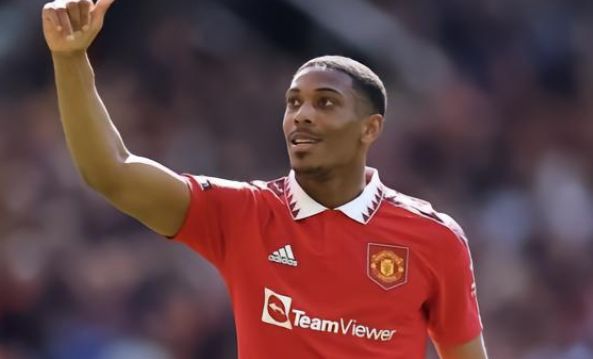 他在许多方 他在许多方