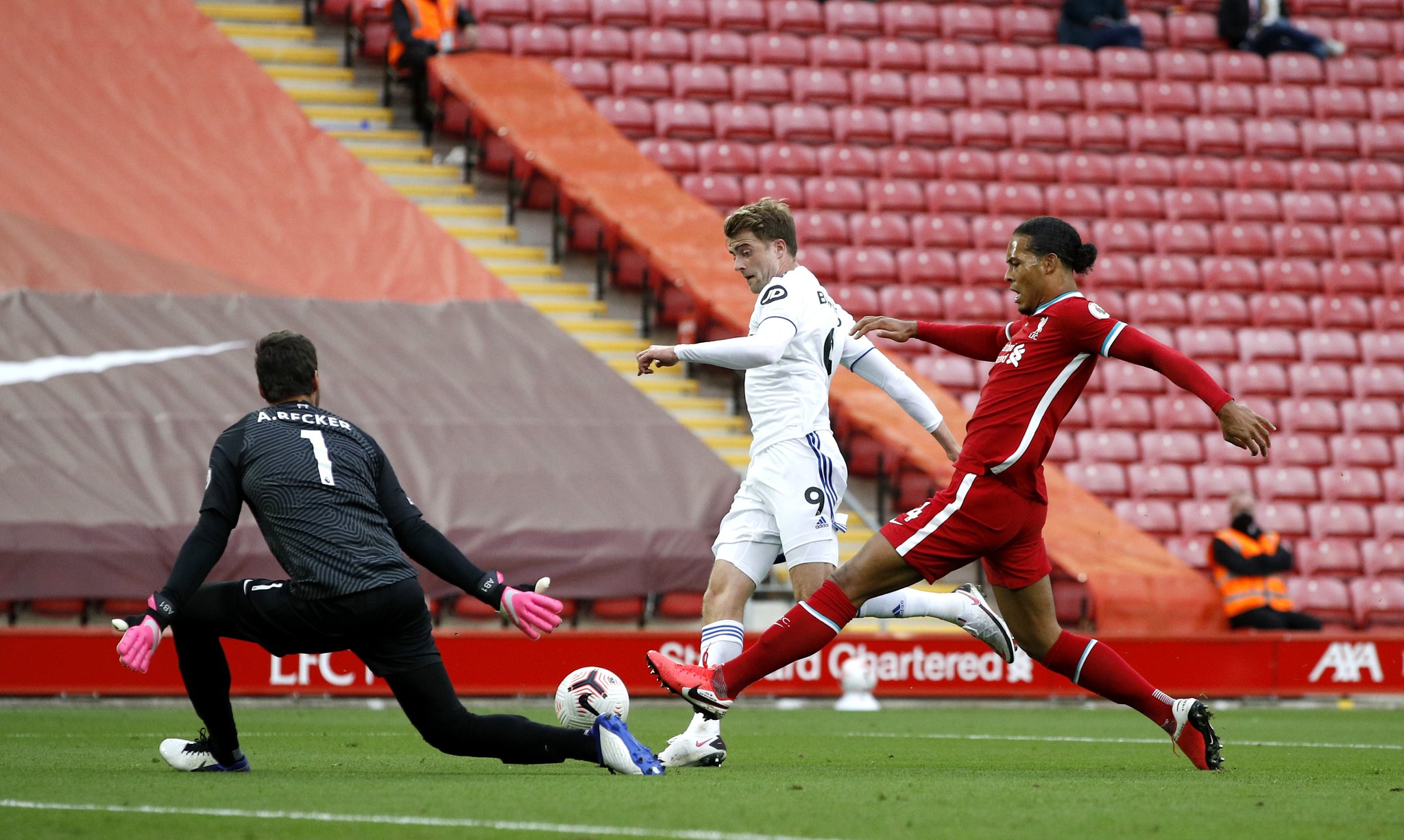 尤其是一位 尤其是一位