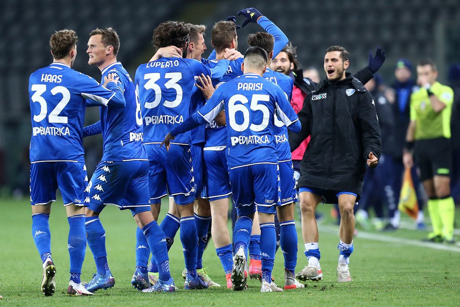 之间的碰撞 之间的碰撞